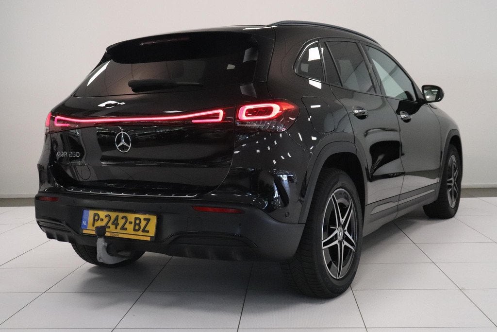 Mercedes-Benz EQA 250 Business Solution AMG 67 kWh | Camera, Auto's, Mercedes-Benz, Gebruikt, 190 pk, Met garantie (alle), Leder en Stof