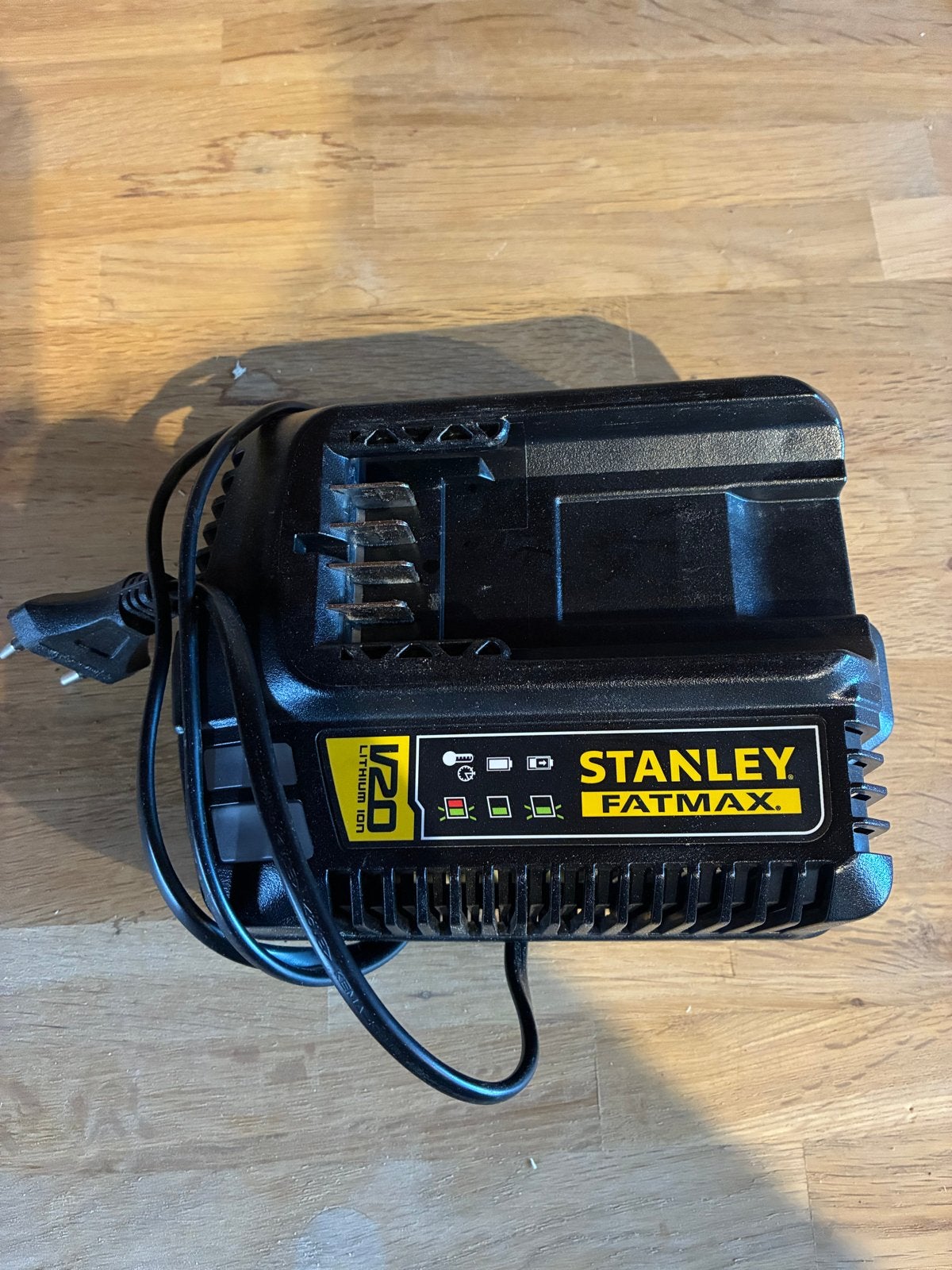 Stanley Fatmax V20 Oplader voor Lithium Ion Accu's, Nieuw