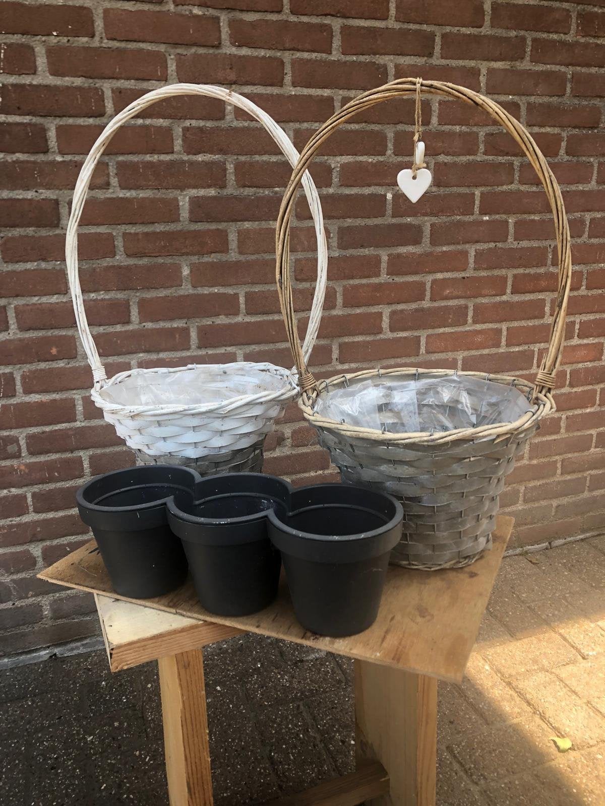 Bloemmandjes, Ophalen, Gebruikt, Rond