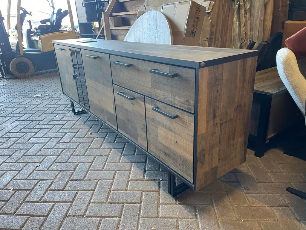 Avalon dressoir Henders & Hazel -50% korting! Nieuwstaat!, Huis en Inrichting, Kasten | Dressoirs, Zo goed als nieuw, 200 cm of meer