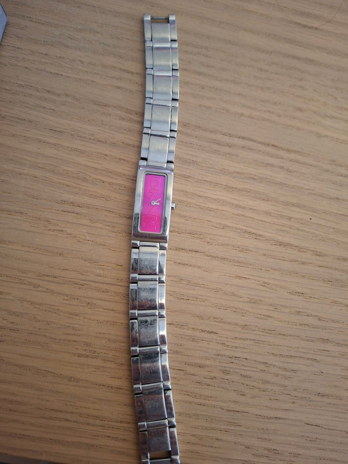 DKNY horloge met roze wijzerplaat, Sieraden, Tassen en Uiterlijk, Horloges | Dames, Ophalen of Verzenden, Gebruikt, Polshorloge