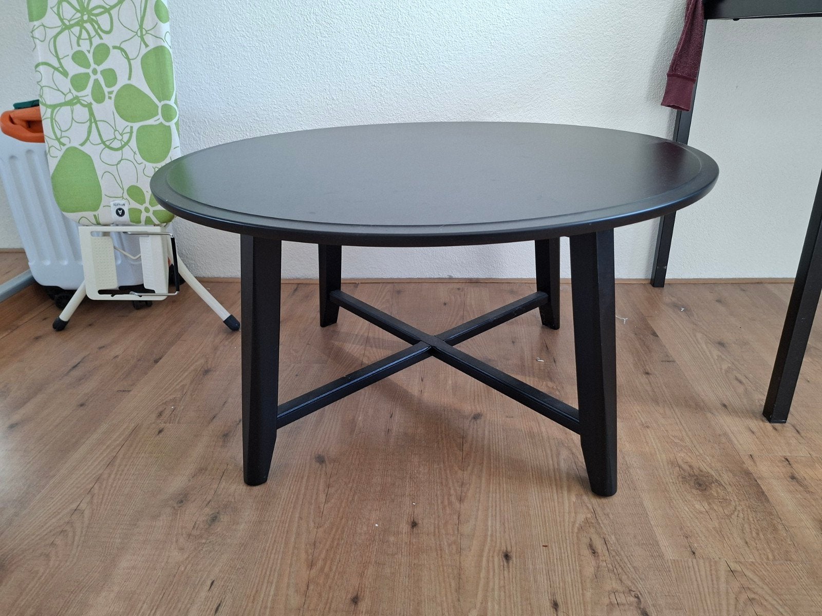 Zwarte ronde salontafel Kragsta - Gebruikt, Ophalen, 50 – 75, Gebruikt, 50 tot 100 cm