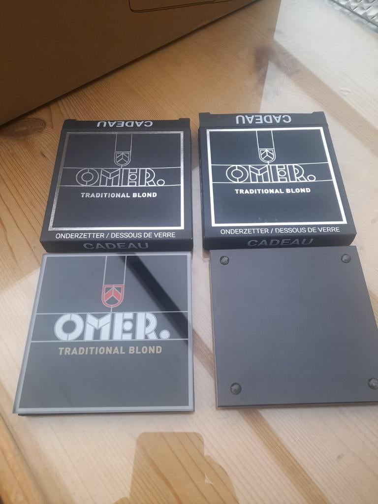 Twee glazen onderzetters Omer (nieuw), Ophalen of Verzenden, Nieuw, Glas of Glazen, Overige merken