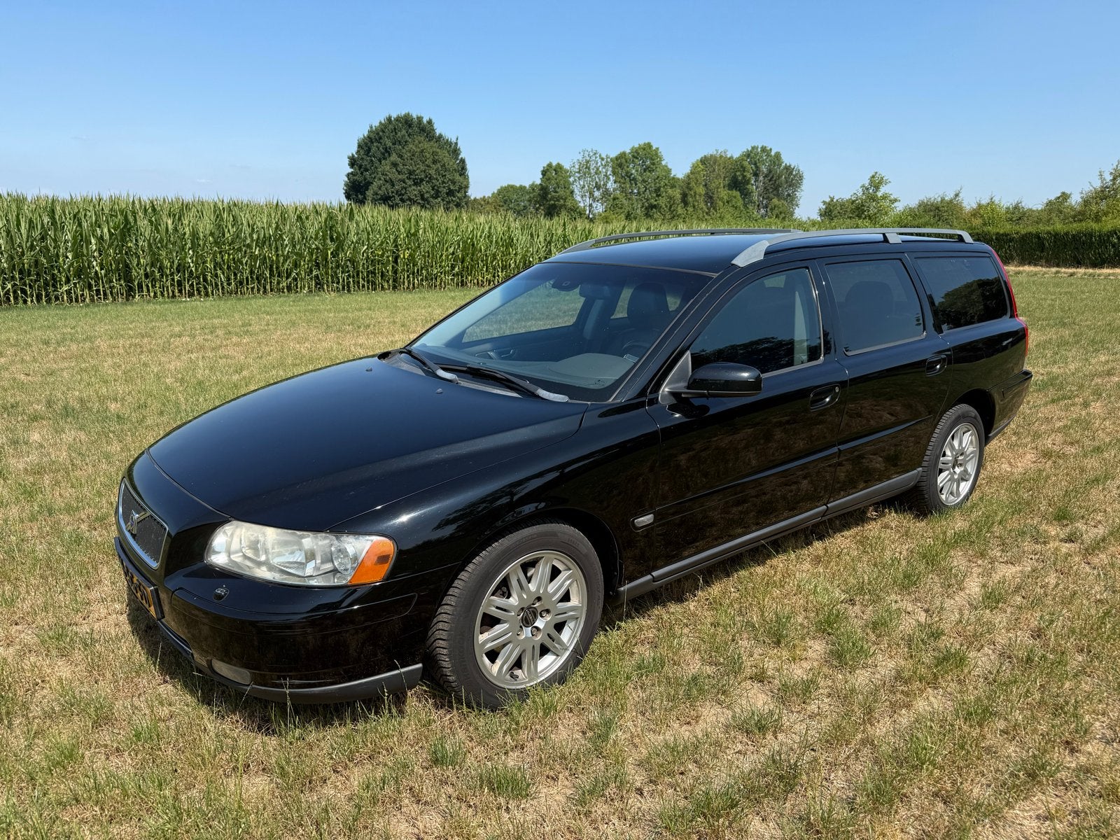 Volvo V70 2.4i 170PK AUT 2006 Zwart, 1800 kg, Zwart, Stationwagon, 2435 cc
