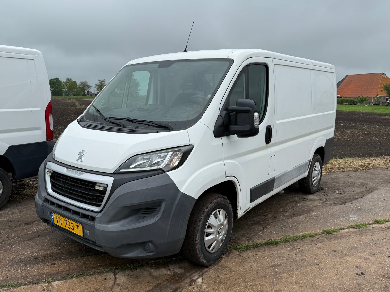 Peugeot Boxer L1h1* APK * Airco * Trekhaak * Cruise control, Auto's, Euro 5, Stof, Zwart, 4 cilinders