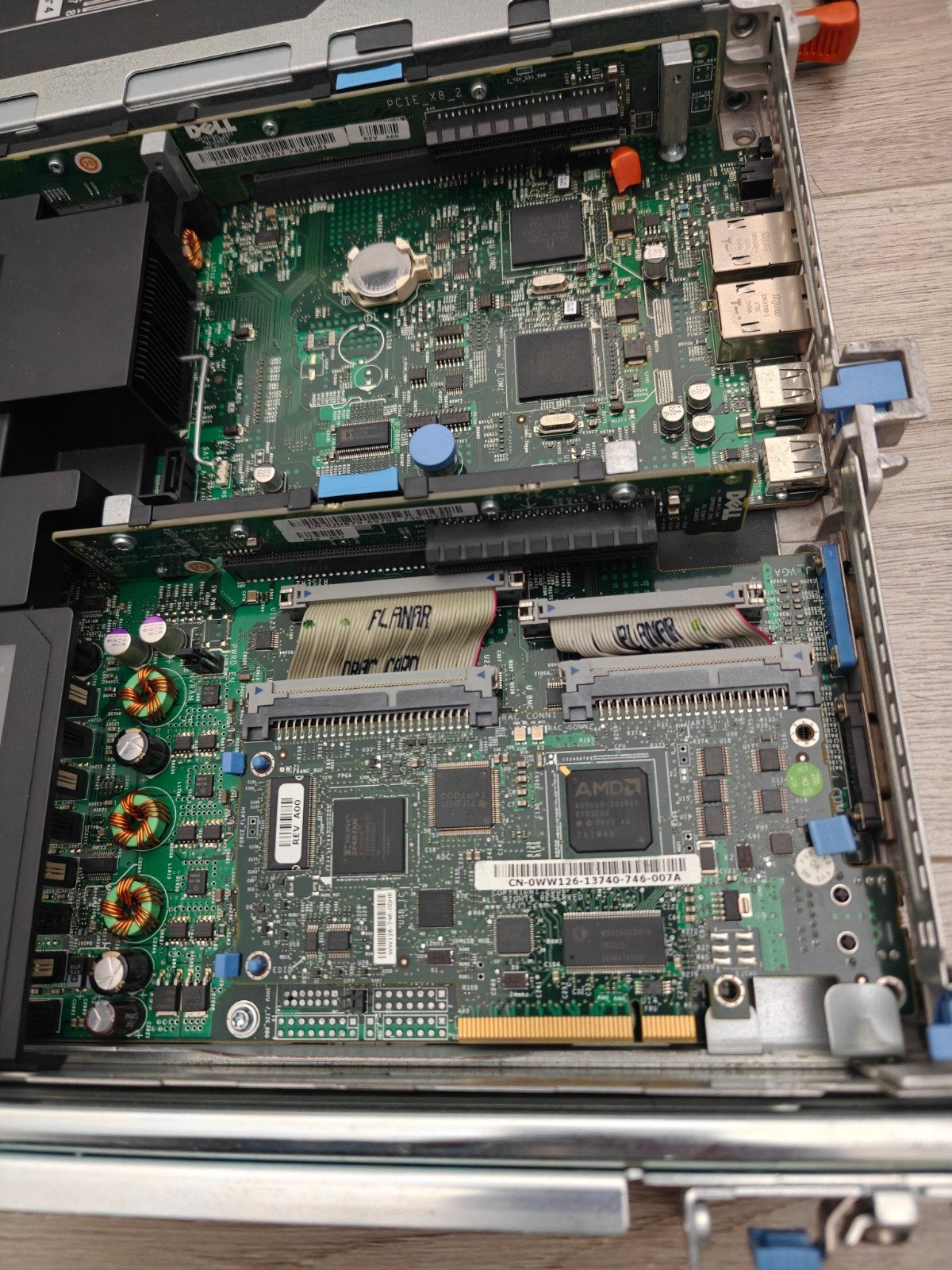 Dell PowerEdge 1950 server gratis af te halen in 3063ED, Computers en Software, Servers, Gebruikt, Minder dan 4 GB, Onbekend, Ophalen of Verzenden