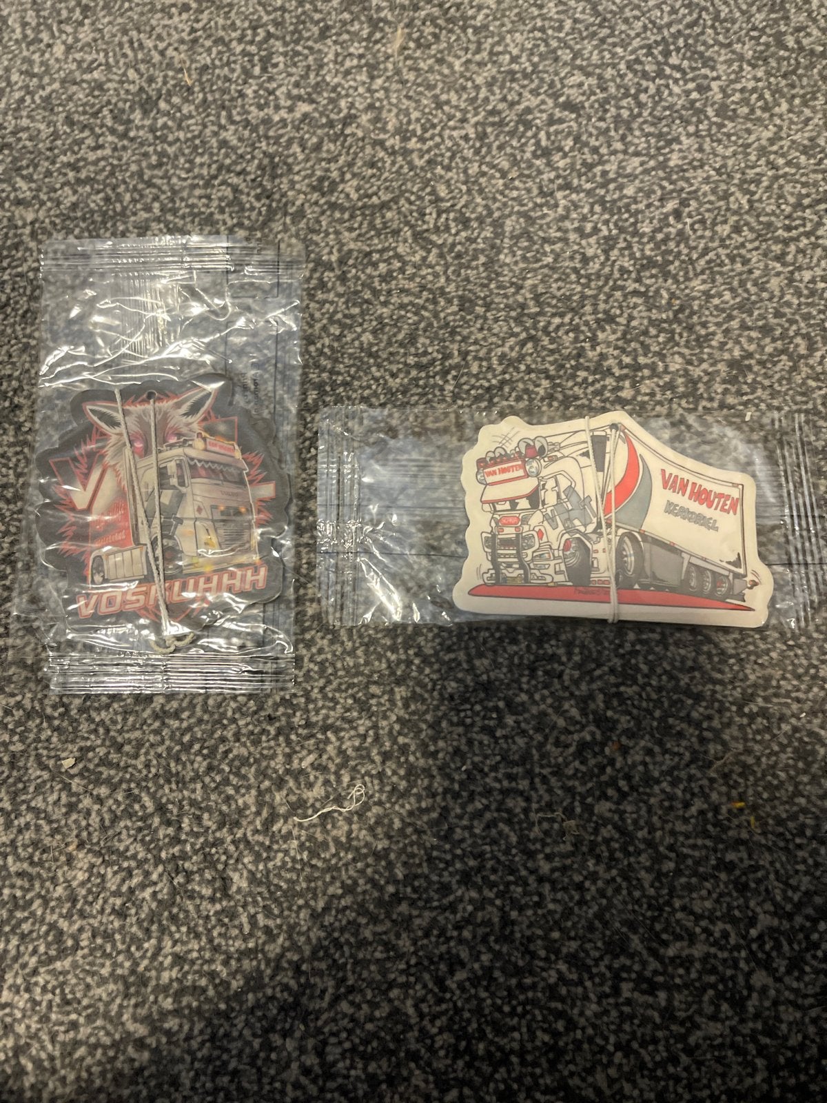 geurhangers - Vosnuhhh & Van Houten 4 euro per stuk, Ophalen