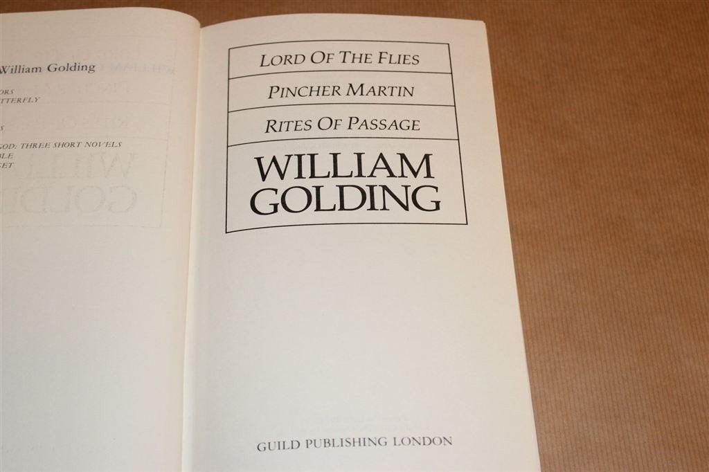 Golding [Nobelprijs] — Heer der Vliegen & 2 Romans, Ophalen of Verzenden, Gelezen