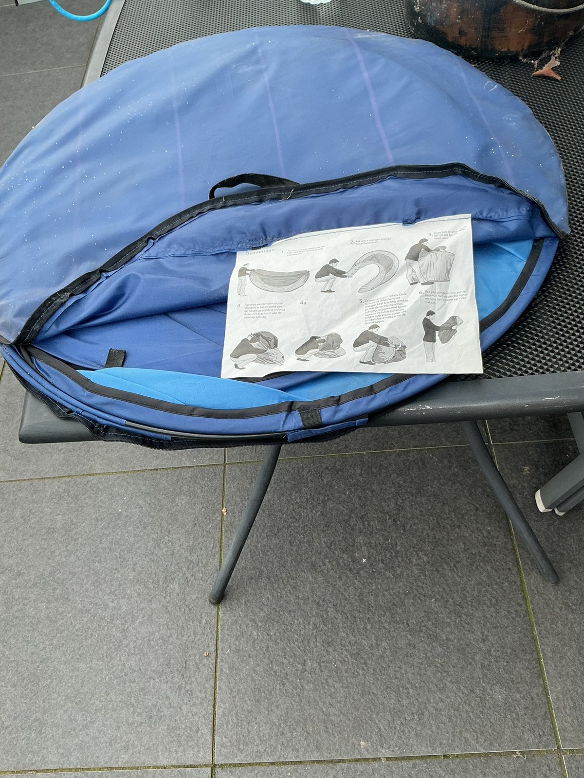 Werptentje voor strand, Ophalen