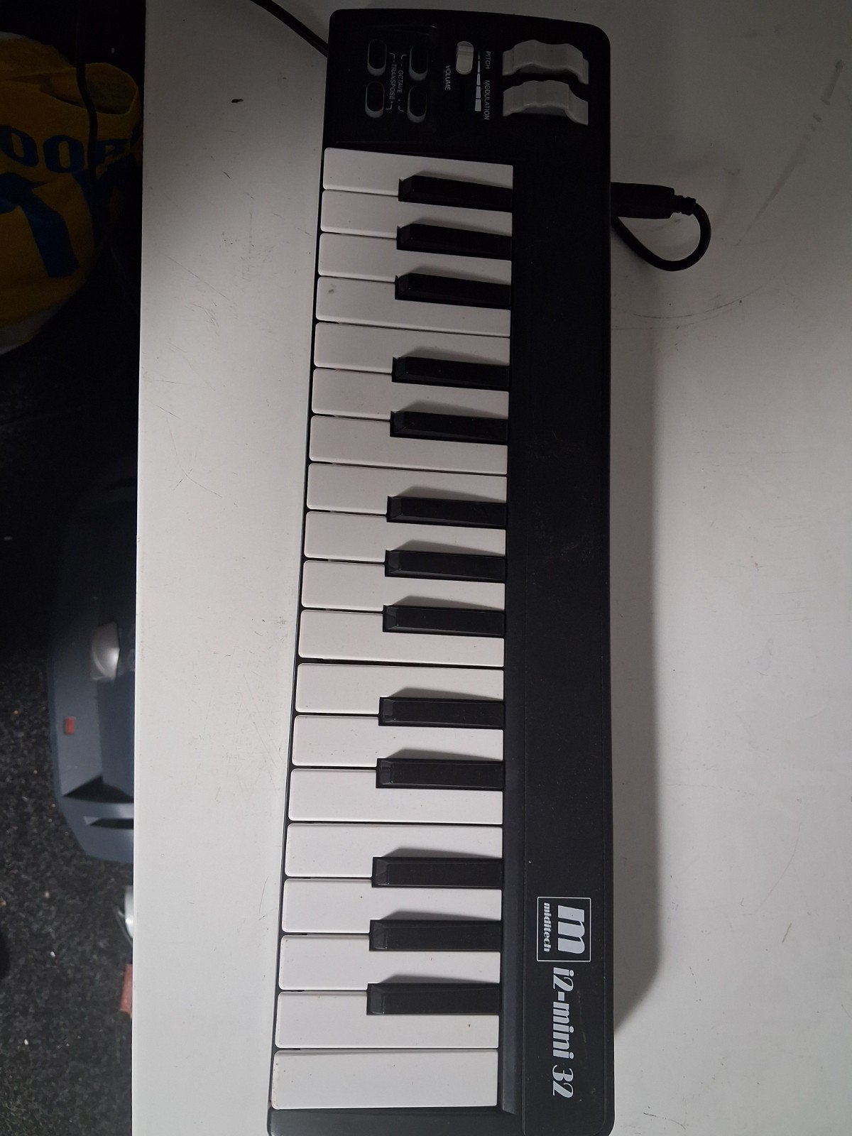 Miditech i2-mini 32 MIDI keyboard - Compact en draagbaar, Ophalen of Verzenden
