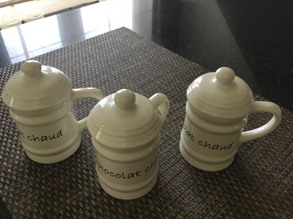 3 riviera maison chocolat chaud tassen, Keramiek, Ophalen of Verzenden, Zo goed als nieuw, Overige stijlen