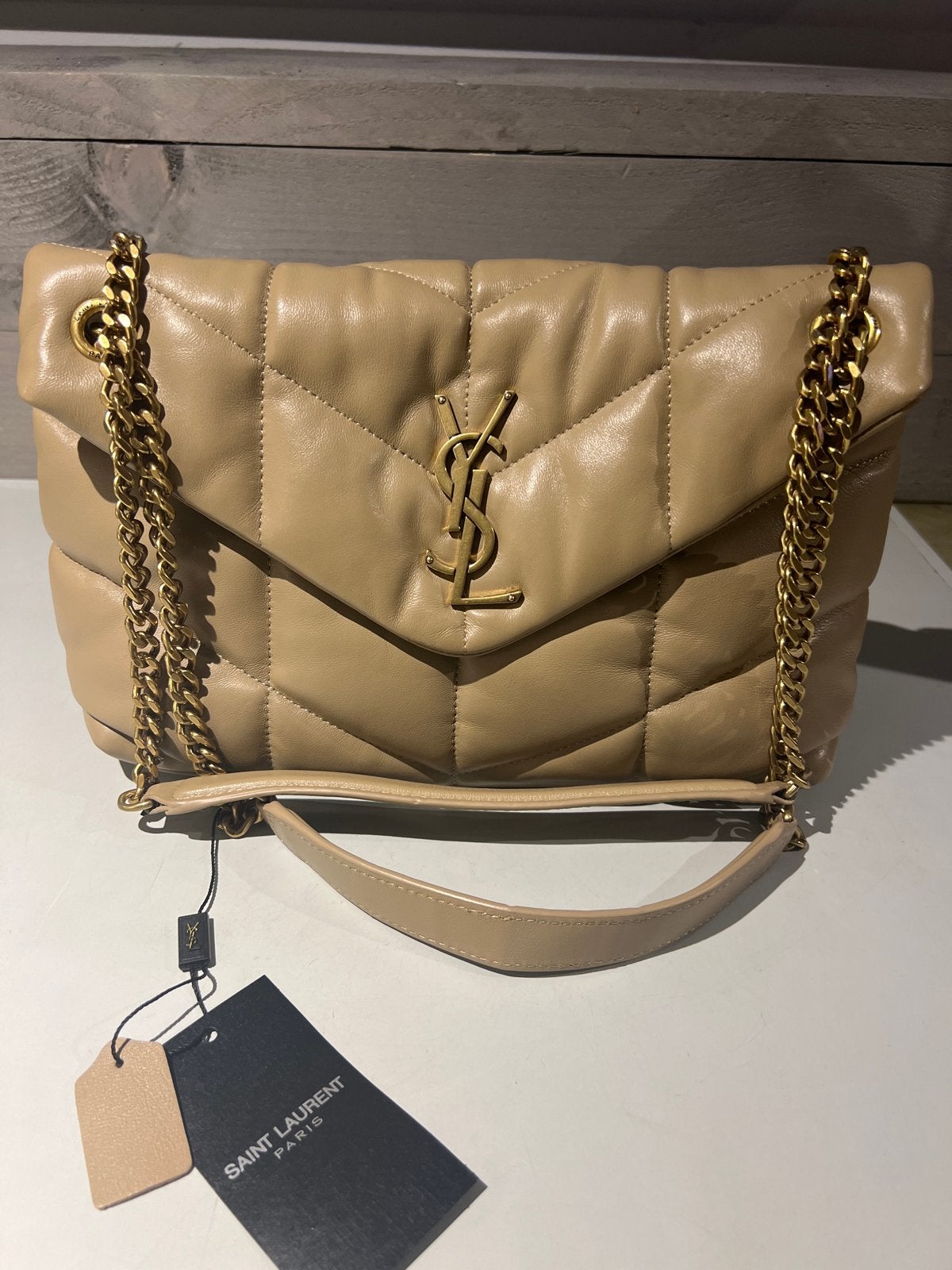 Saint Laurent Loulou Puffer Schoudertas Beige, N, N, Schoudertasje, Beige