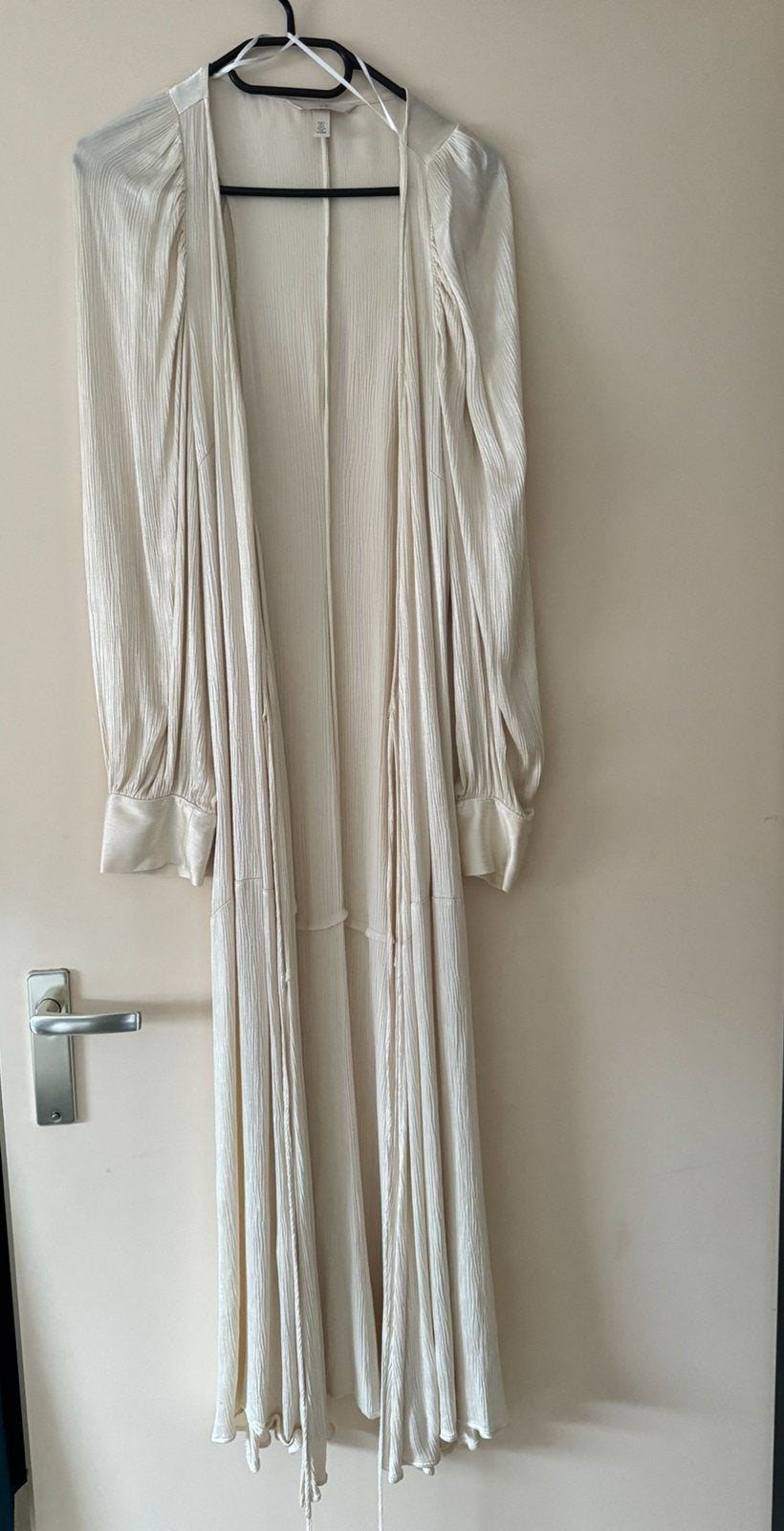 Hnm Wikkel jurk S, Kleding | Dames, Truien en Vesten, Ophalen of Verzenden, Zo goed als nieuw, Beige