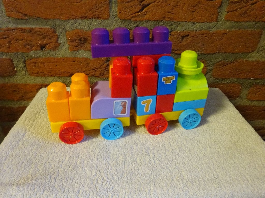 ( nr. 138 )  auto met blokken / Megabloks, Ophalen of Verzenden, Zo goed als nieuw, Megabloks