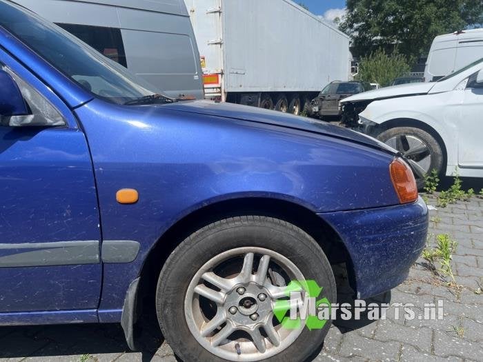 Scherm rechts-voor van een Toyota Starlet (8L5), Gebruikt, -, -, Ophalen of Verzenden