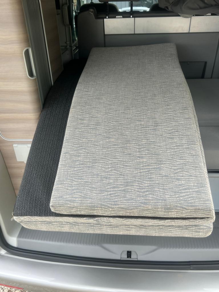 Koudschuim klapmatras VW T5 California - 5/8 cm dik, Caravans en Kamperen, Ophalen of Verzenden, Zo goed als nieuw