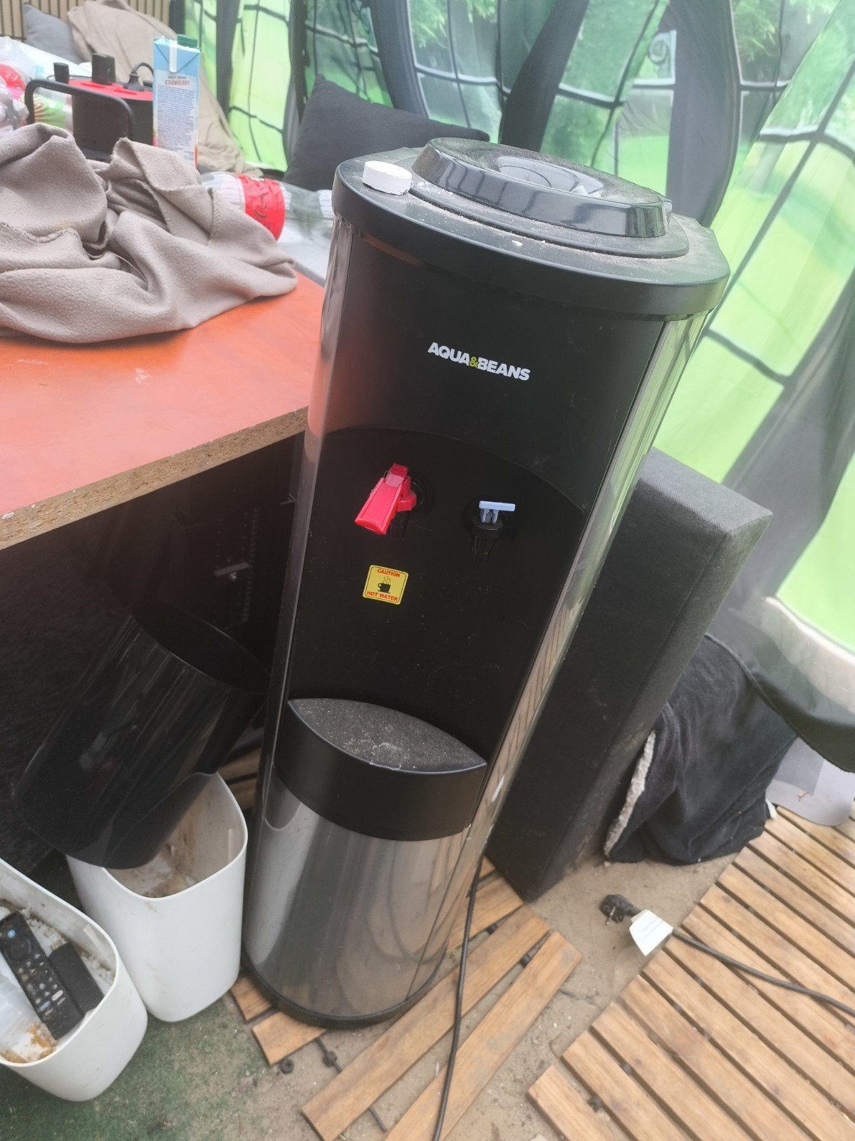 Water cooler. Evt Inc water fl ssen van 18,1kg., Ophalen