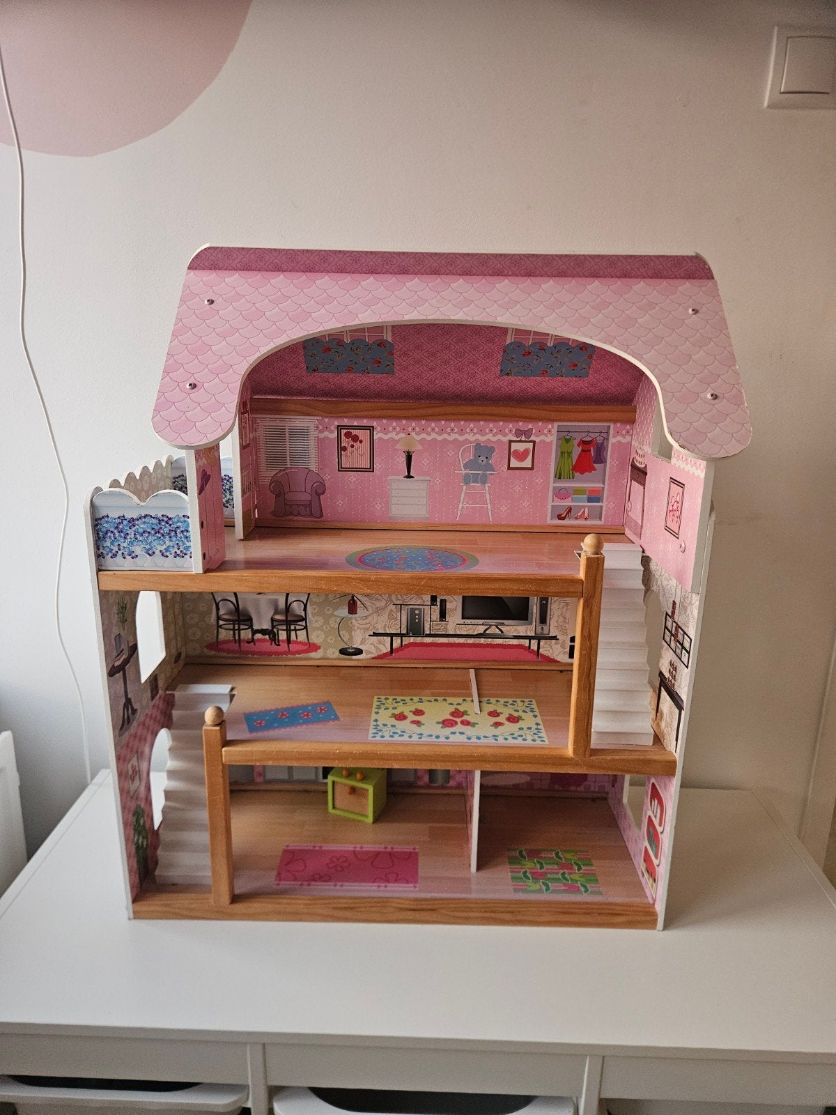 Groot Houten Poppenhuis met Meubels en Poppen, Ophalen of Verzenden