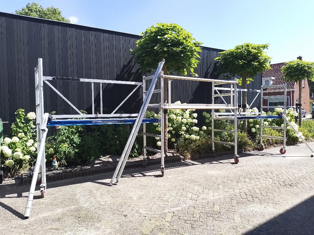 Steiger 75x190cm Altrex kamersteiger 6mtr smalle en compact, Ophalen, Gebruikt, Rolsteiger of Kamersteiger, Minder dan 2 meter