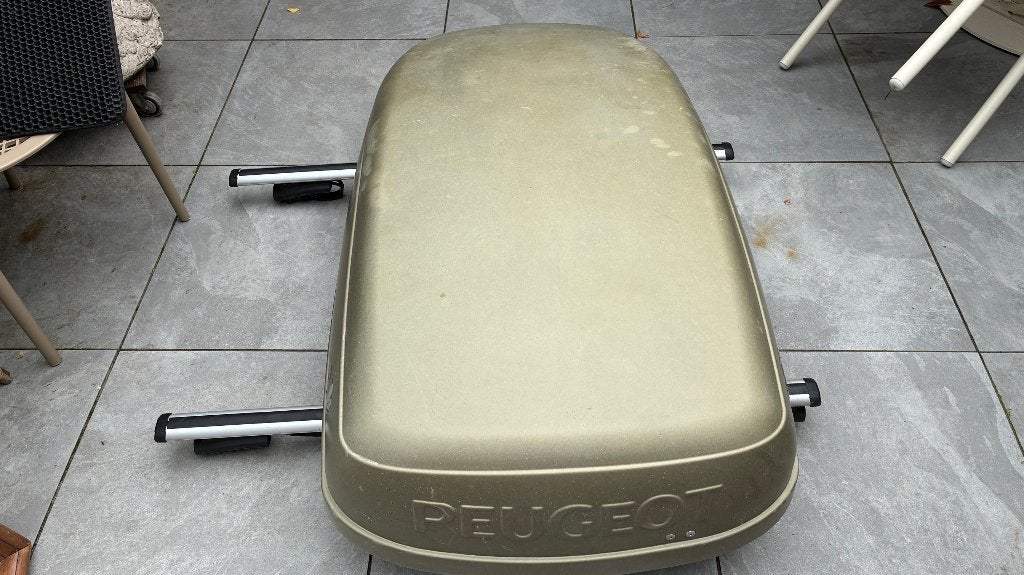 Peugeot dakkoffer + Renault dakdragers, Auto diversen, Ophalen, Gebruikt