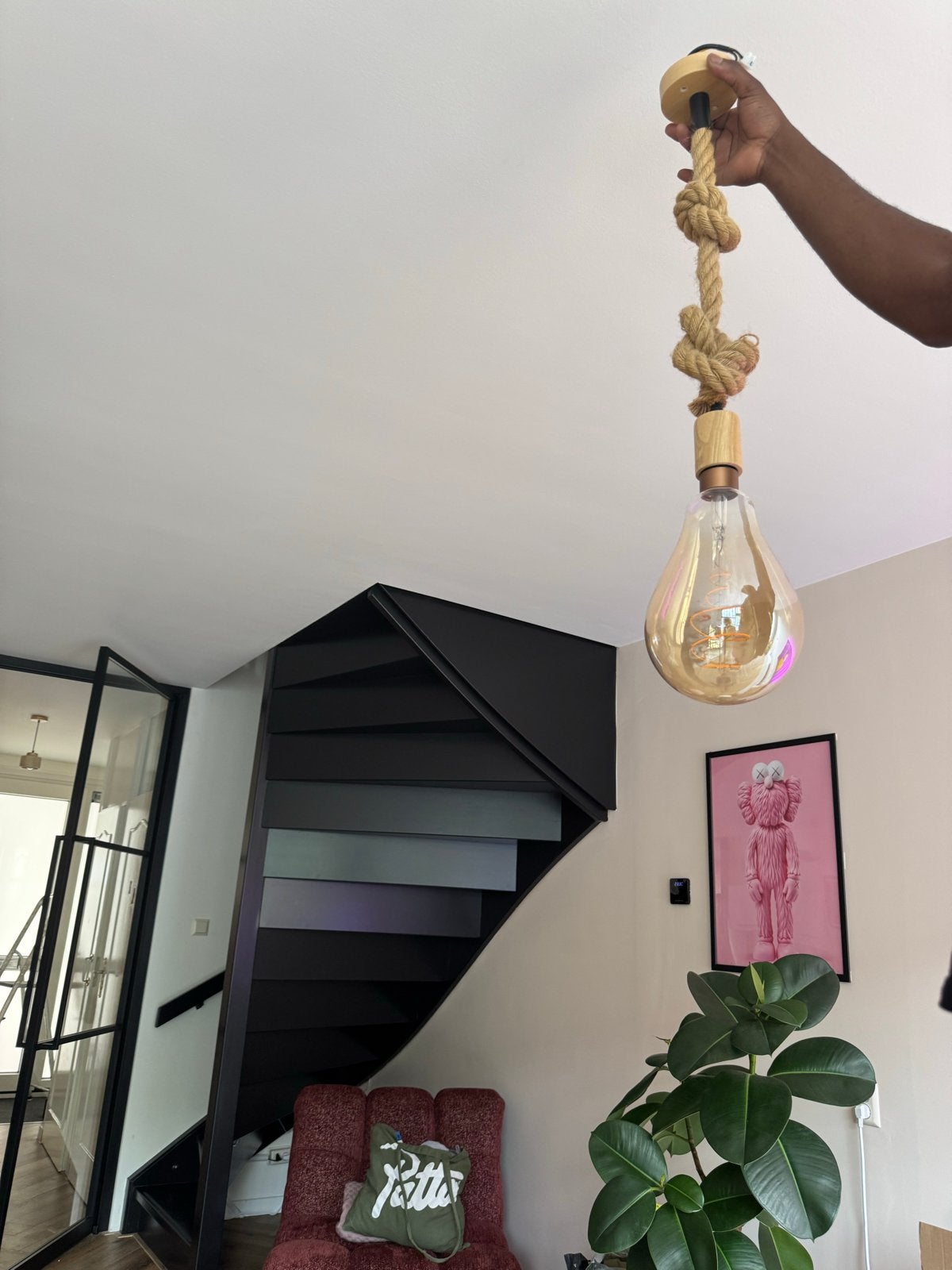 Hanglamp met touw en grote LED filament lamp, Ophalen of Verzenden, Zo goed als nieuw, Hout, E27 (groot)