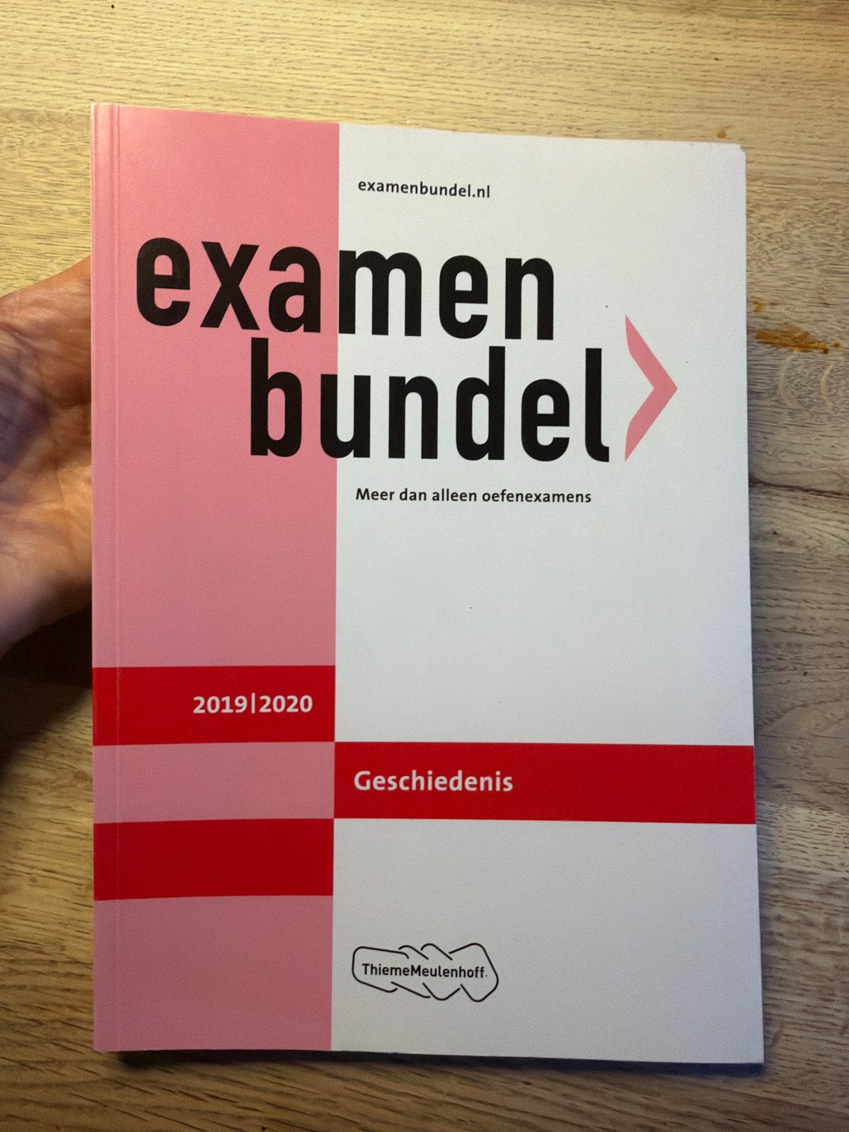 Examenbundel Geschiedenis 2019/2020, Boeken, Ophalen of Verzenden, Gelezen, Geschiedenis