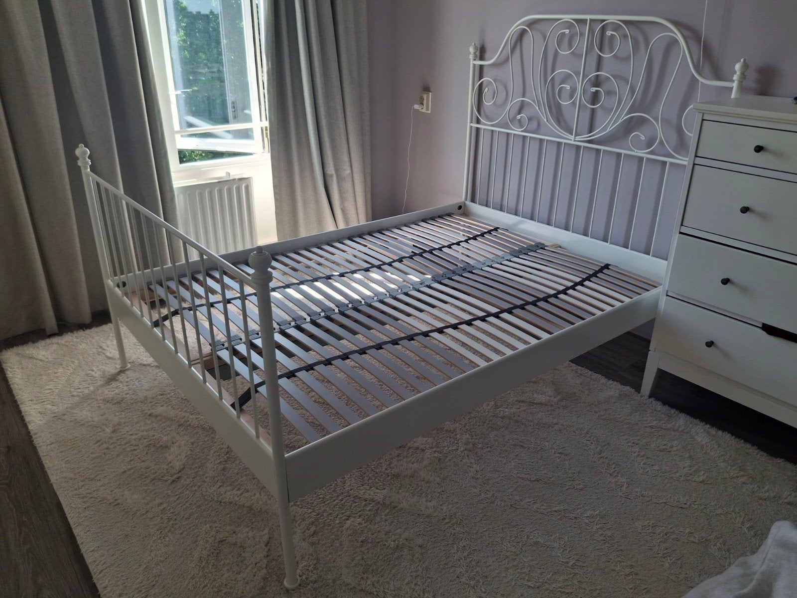 Ikea bed 140x200 cm,lattenbodems, matras, topper en bescherm, Gebruikt, Wit, Tweepersoons, Hout