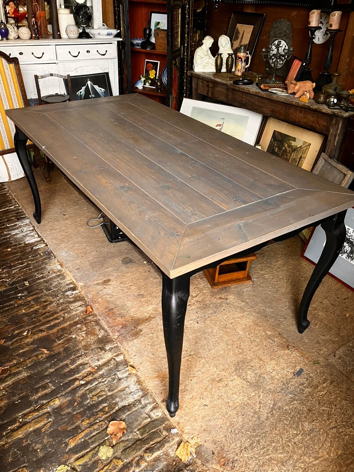 Stoere en sierlijke eettafel, Ophalen