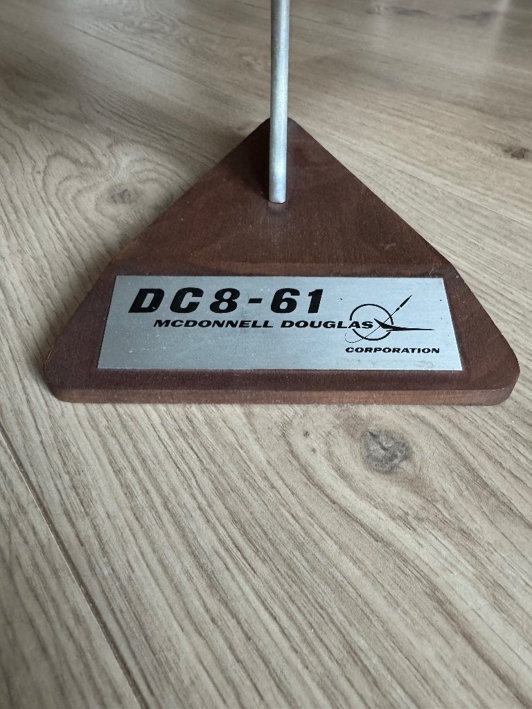 MC Donnell Douglas DC8-61 Saturn Airways, Hobby en Vrije tijd, Overige merken, Ophalen of Verzenden, Vliegtuig, Gebruikt