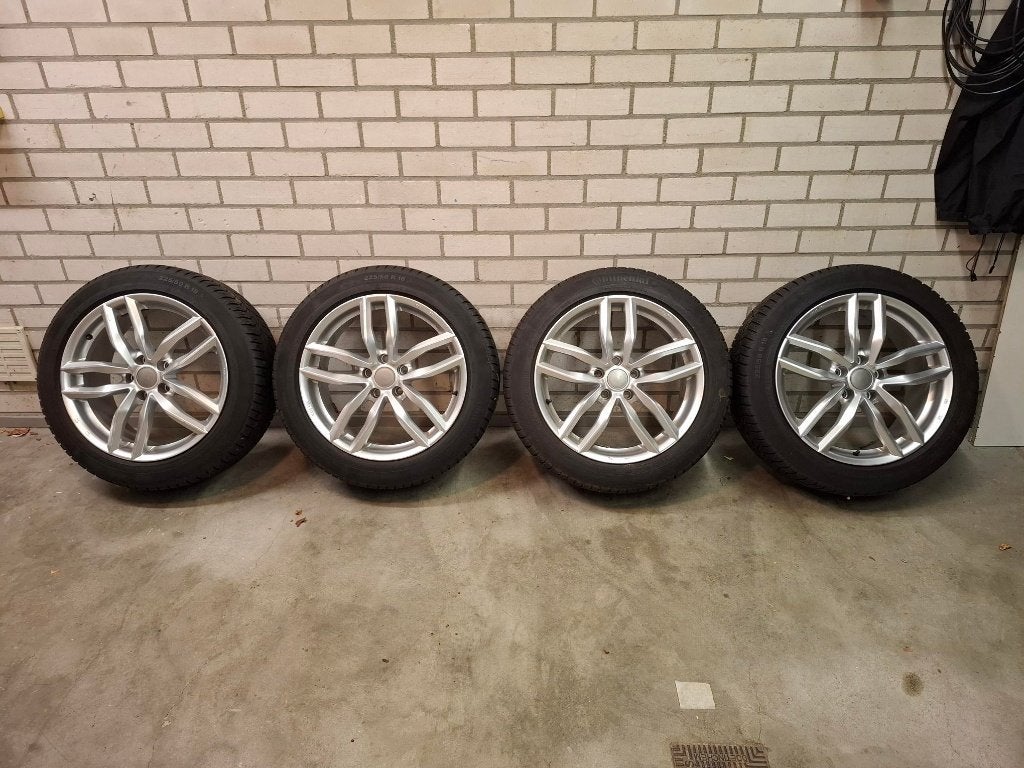 VAG velgen 18 inch met Continental winterbanden 5-7 mm, Ophalen, 18 inch, Gebruikt, Banden en Velgen