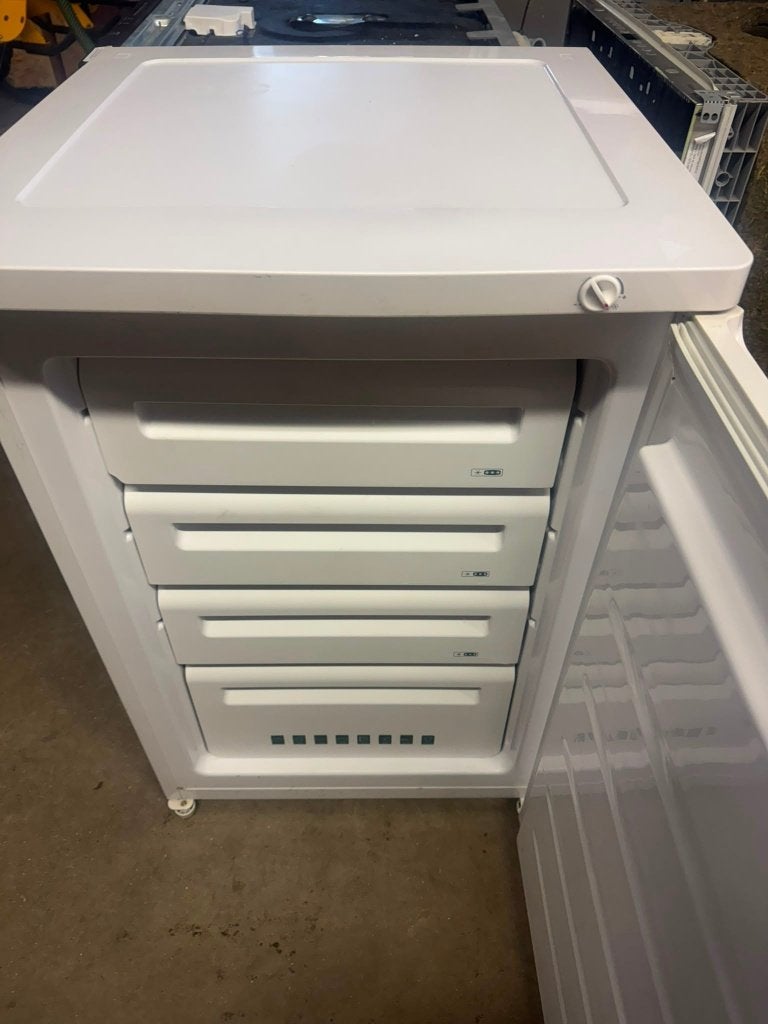 Brandt vrieskast schoon garantie bezoring, Vrieskast, Minder dan 85 cm, Minder dan 60 cm, Ophalen of Verzenden