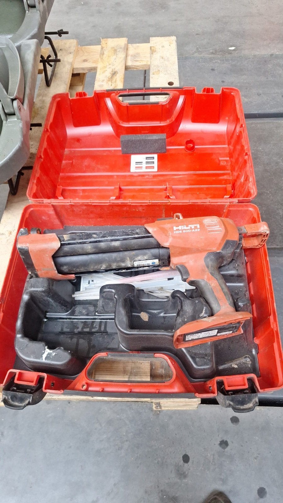 Hilti Kitspuit, Ophalen, Gebruikt, Kitspuit, Hilti