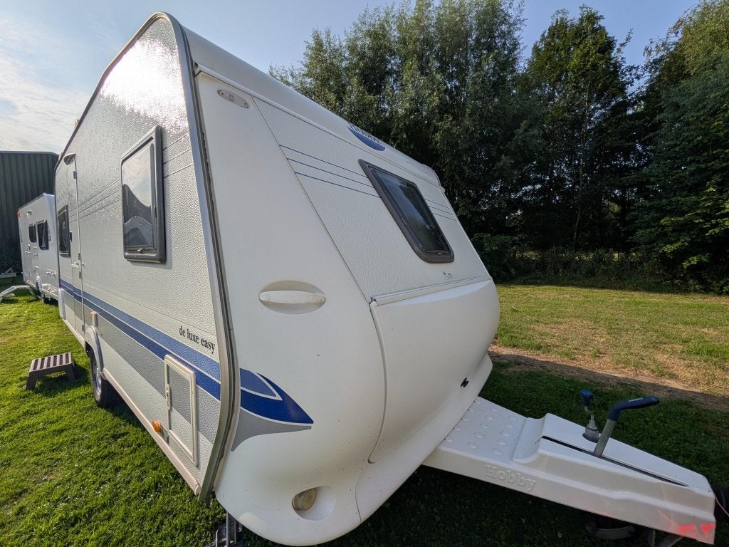 Hobby 460 UFE met mover en luifel, Caravans en Kamperen, Caravans, Rondzit, Hobby, Bedrijf, Overige typen