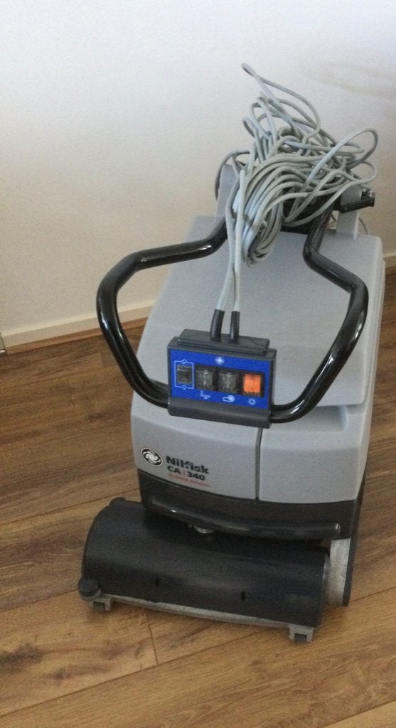 Nilfisk CA 340 schrobmachine zuigmachine boenmachine., Ophalen, Zo goed als nieuw, Schrobmachine