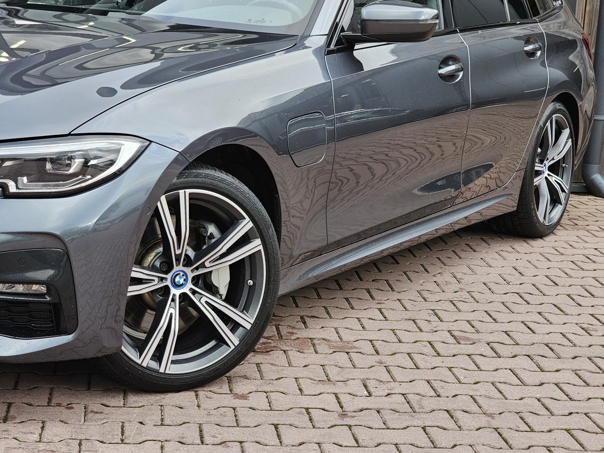 BMW 3 Serie Touring 330e M-Sport Touring Plus | LED | Pano |, Automaat, 1998 cc, Gebruikt, 4 cilinders