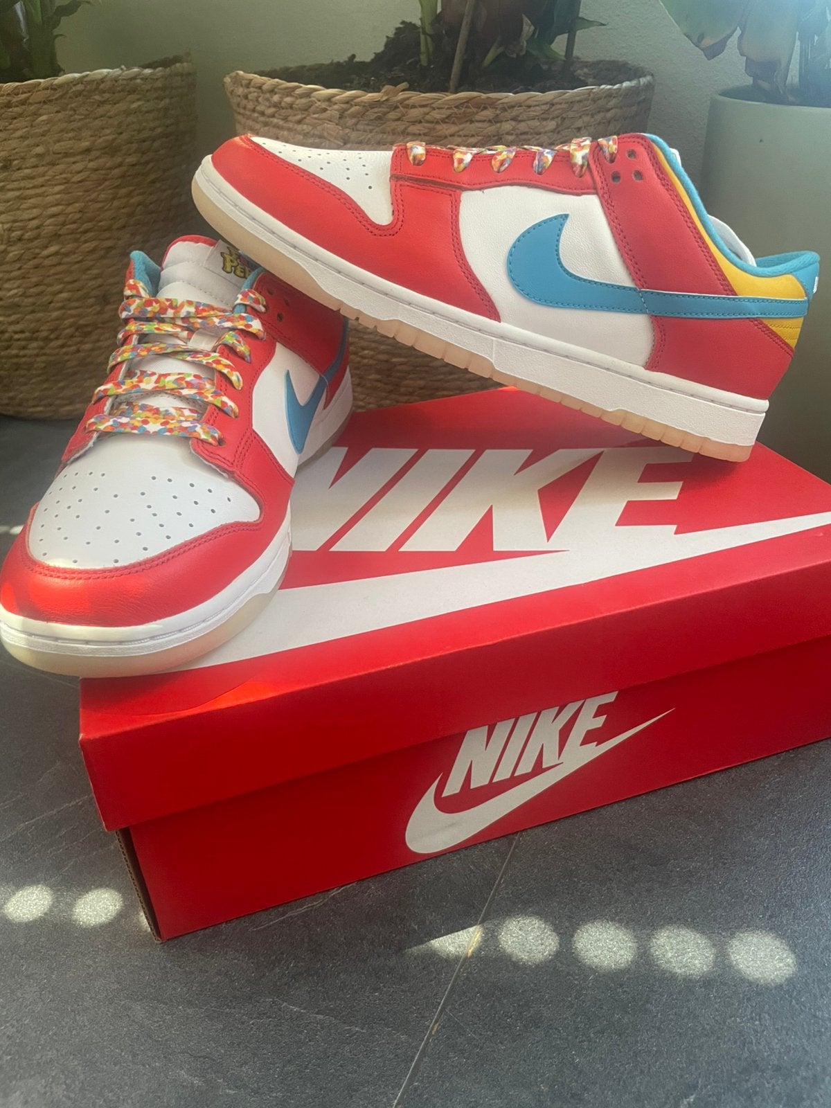Nike Dunk Low QS Lebron Fruity Pebbles! Nieuw! Maat 43, Kleding | Heren, Schoenen, Overige kleuren, Nieuw, Ophalen of Verzenden