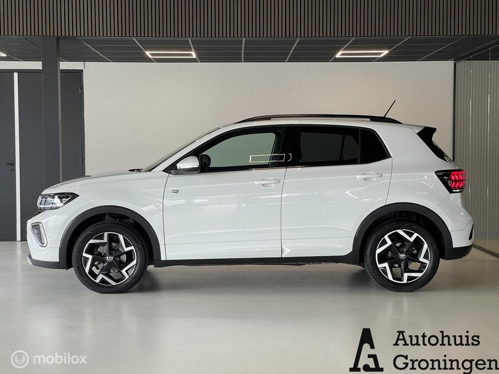 Volkswagen T-Cross R-Line | Virtual Cockpit | Stoelverwarmin, Auto's, Volkswagen, Voorwielaandrijving, T-Cross, Gebruikt, Zwart