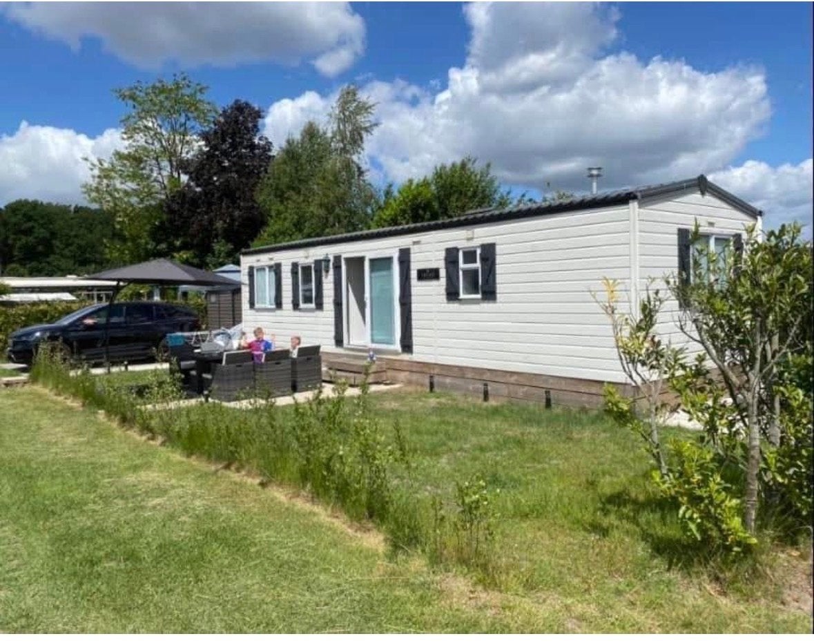 Mooi chalet/mantelzorgwoning met 3 slaapkamers & 2 badkamers, Overige typen, Rondzit, Airco, Particulier