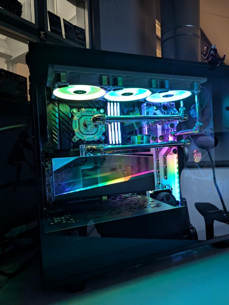 RGB GAME PC - INTEL I5 14th - RX 6900 XT 16GB - 32GB - 2TB, Ophalen, Kapoen PC Gaming, 32 GB, Fractal design, Intel, AMD, Gigabyte, Corsair