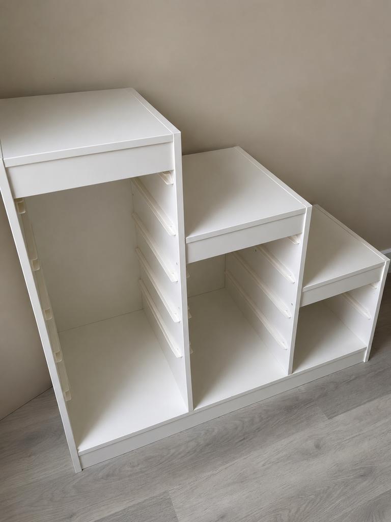 IKEA Trofast trap kast - Witte kinderkast opbergmeubel, Ophalen of Verzenden, Zo goed als nieuw, Minder dan 150 cm, Minder dan 100 cm