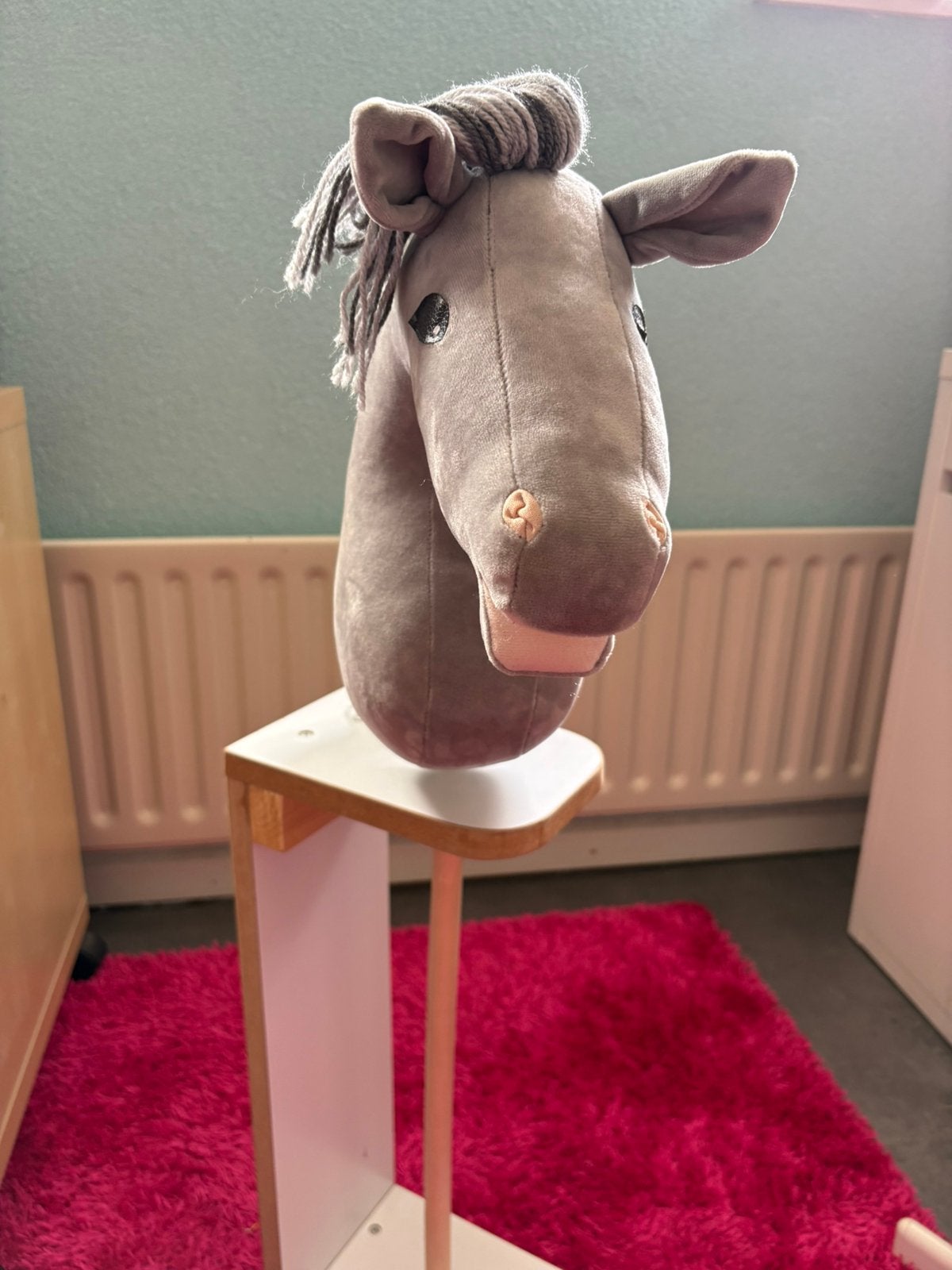 Pipoos grijze hobby horse stokpaard, Ophalen of Verzenden, Zo goed als nieuw