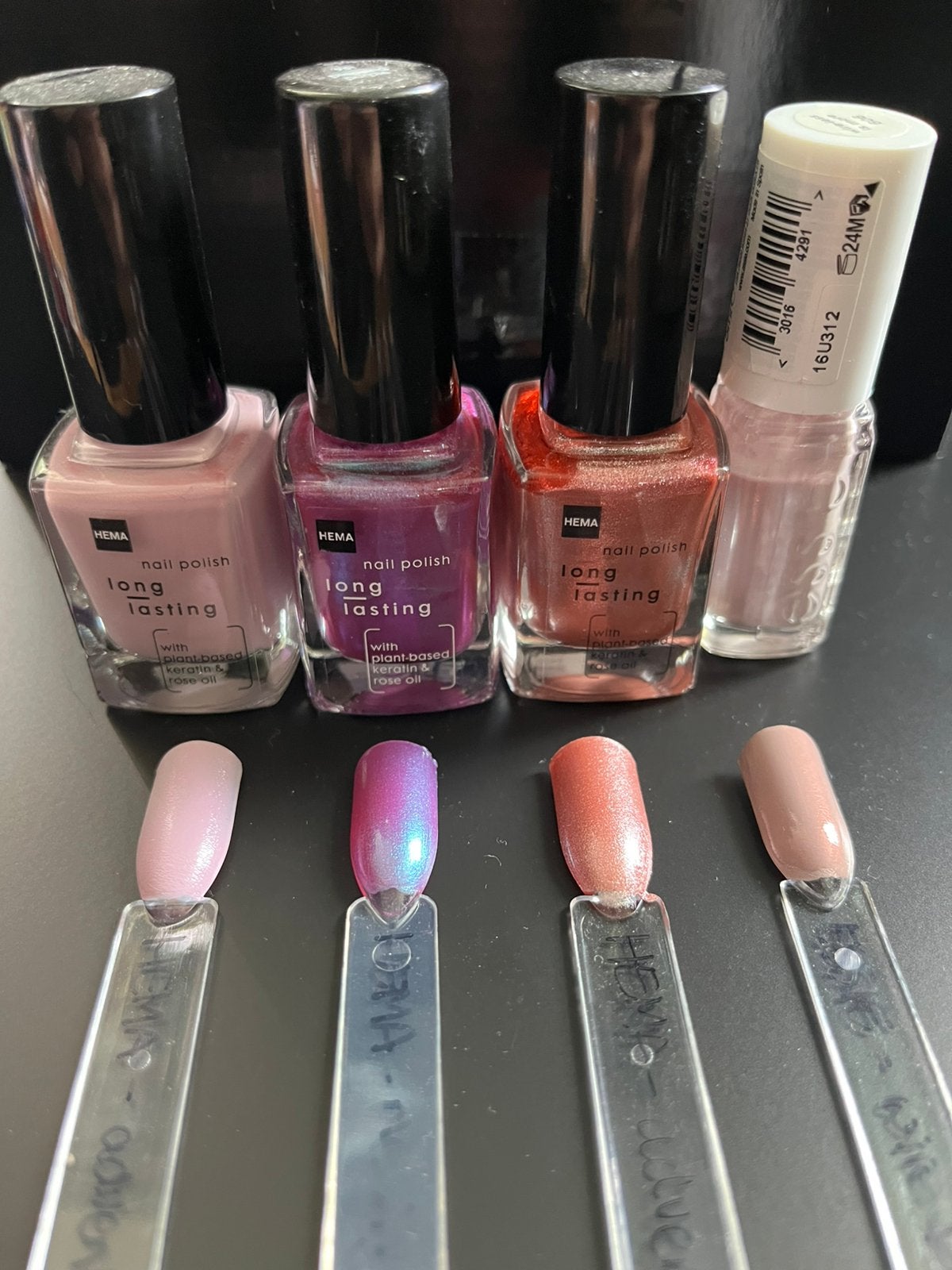 Vier roze subtiel glitter nagellakjes - zie omschrijving, Sieraden, Tassen en Uiterlijk, Ophalen, Zo goed als nieuw, Roze, Handen en Nagels