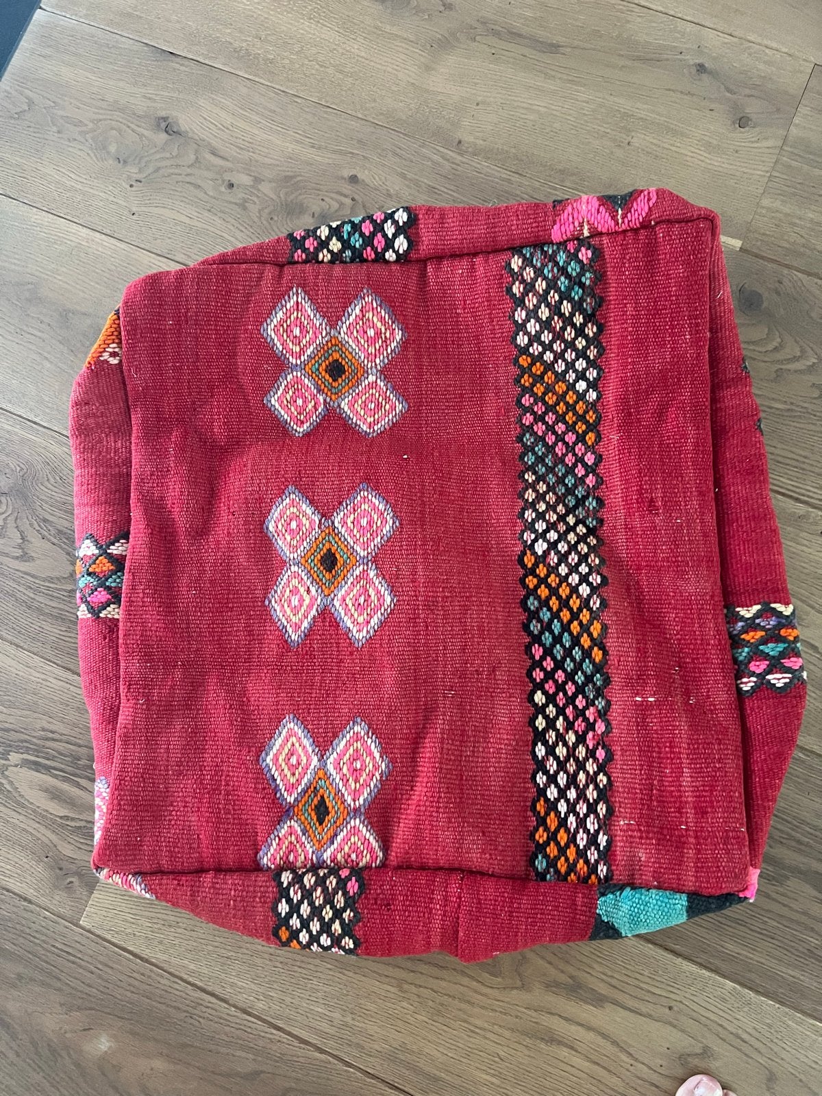 Poef uit Marrakech - Handgemaakt en kleurrijk, Nieuw, Ophalen of Verzenden, Stof, 50 tot 75 cm