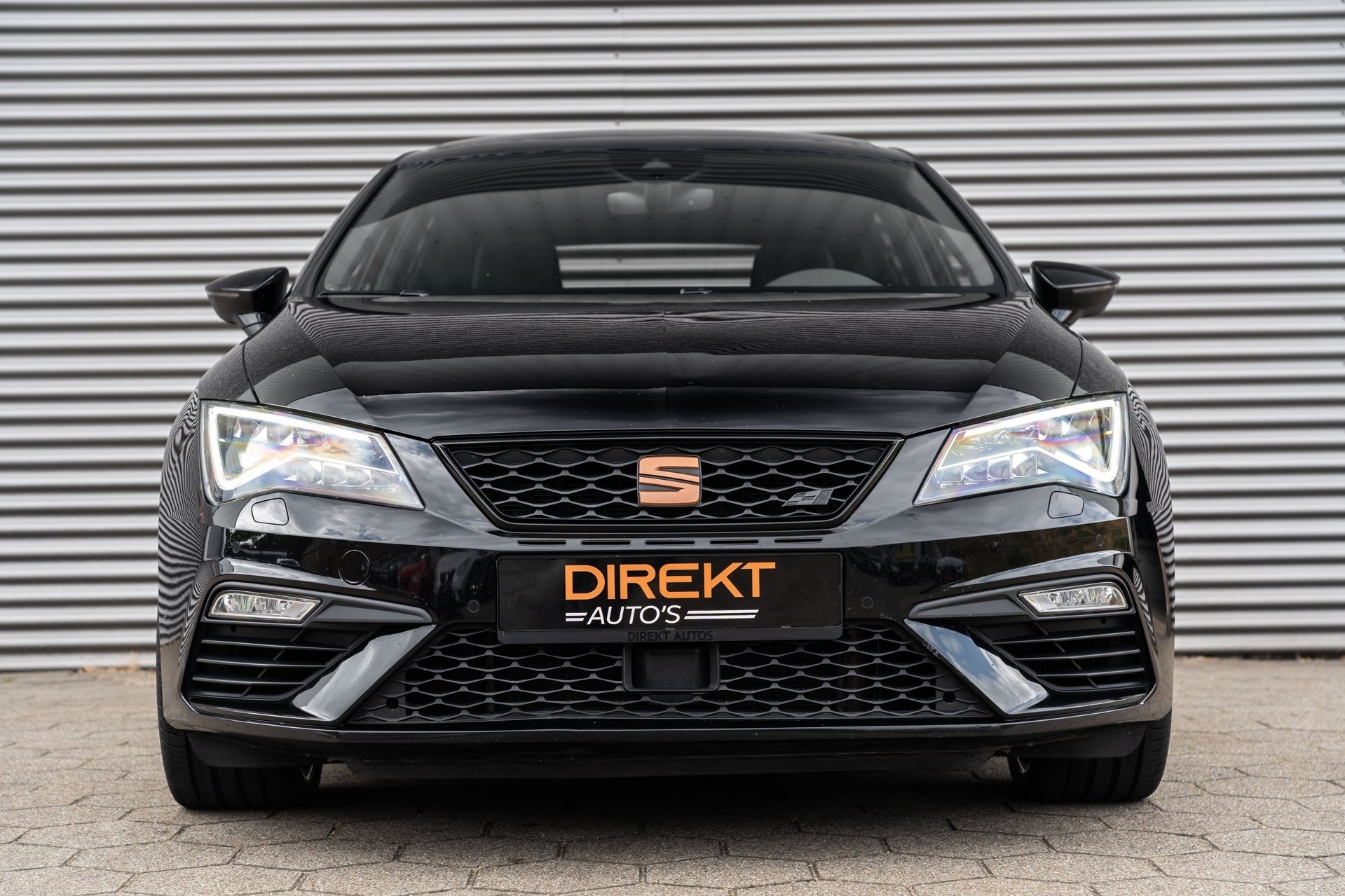 SEAT Leon 2.0 TSI CUPRA PERFORMANCE PANO BEATS BREMBO CAMERA, 15 km/l, Gebruikt, Zwart, 4 cilinders