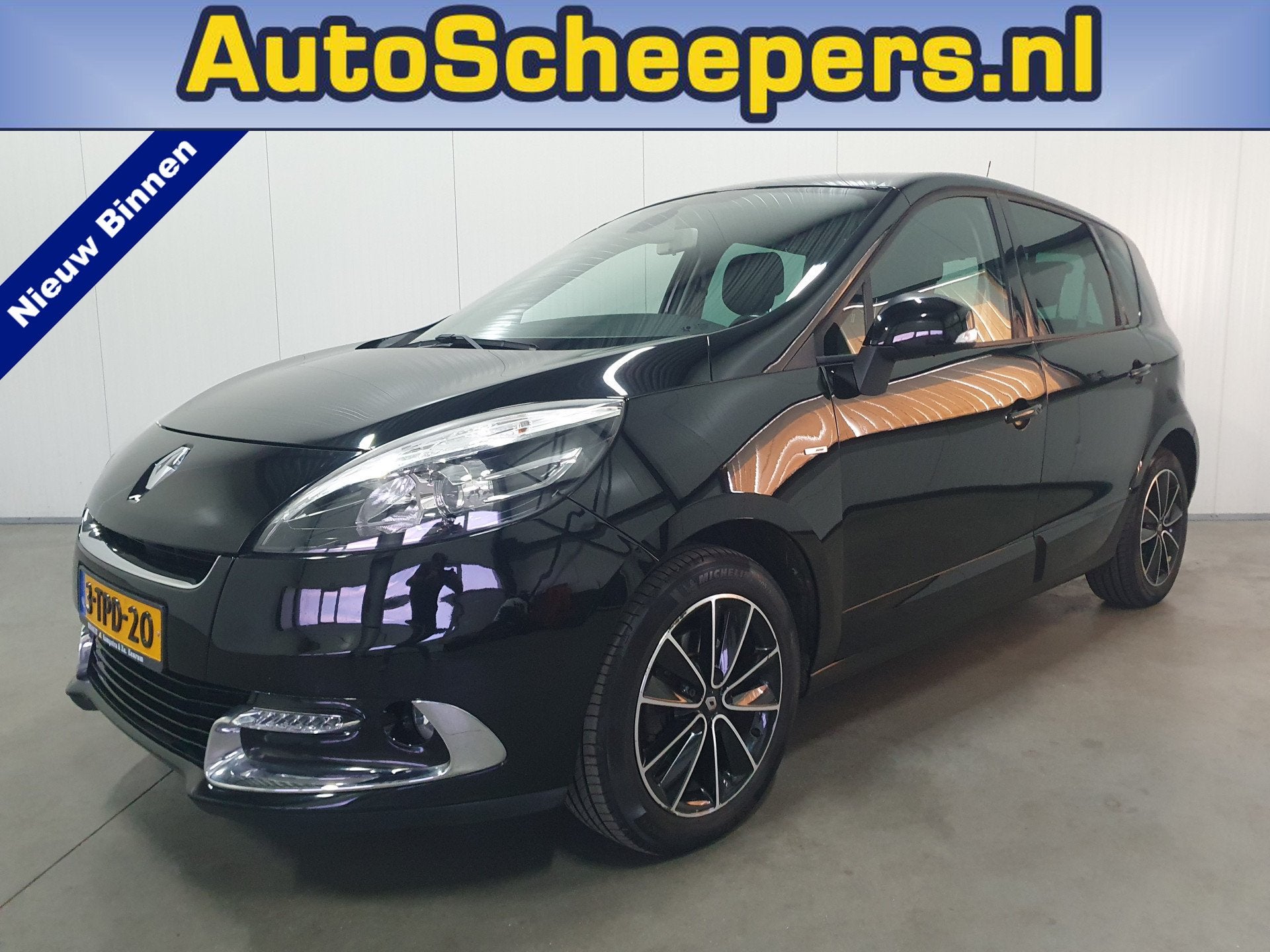 Renault Scénic 1.2 TCe Bose NAVI/CRUISE/AIRCO/TRHAAK/LMV, Voorwielaandrijving, Euro 5, Gebruikt, 1295 kg