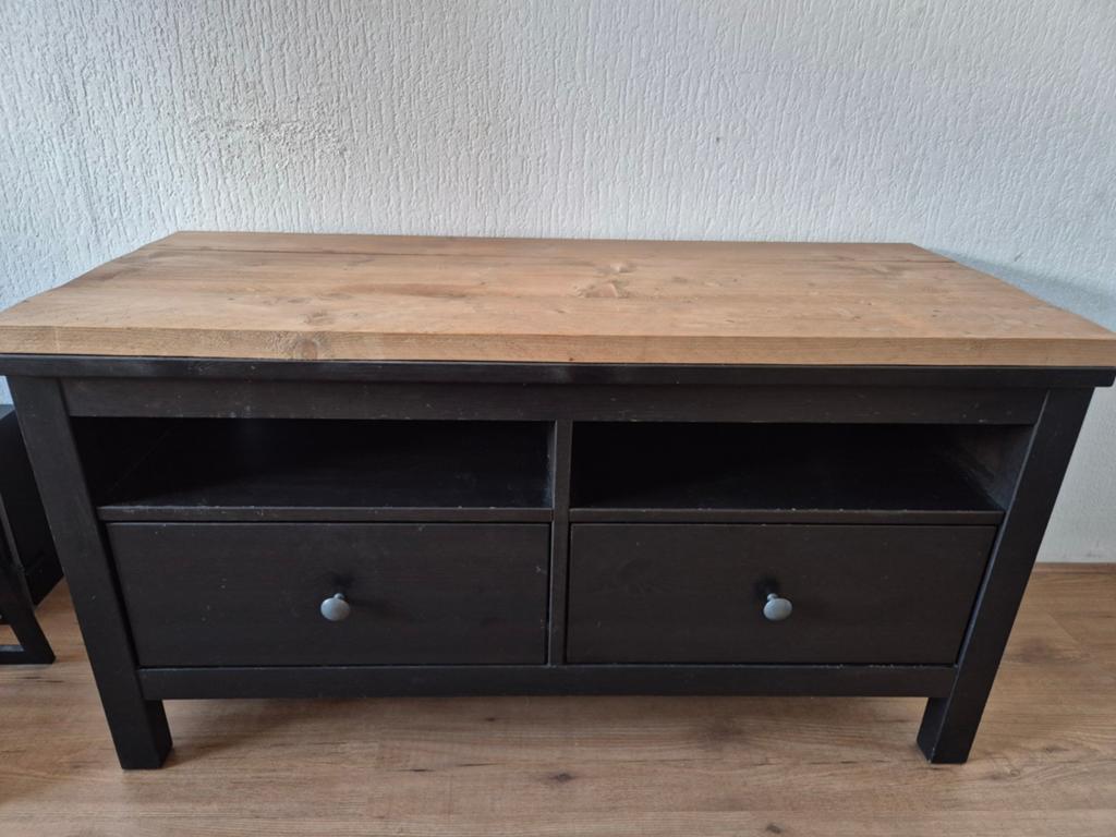 IKEA Hemnes TV-meubel met 2 deuren, Gebruikt, 100 tot 150 cm, Grenenhout, Ophalen of Verzenden