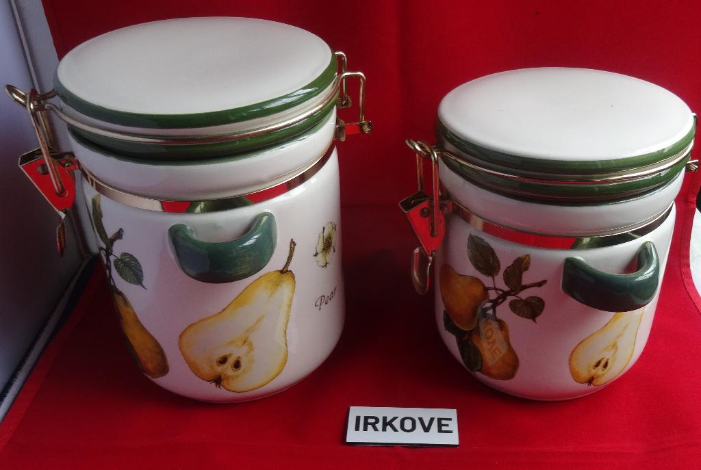 TWEE VOORRAAD POTTEN * Met Beugel Sluiting *, Overige typen, Verzenden, Nieuw, Steen/keramiek