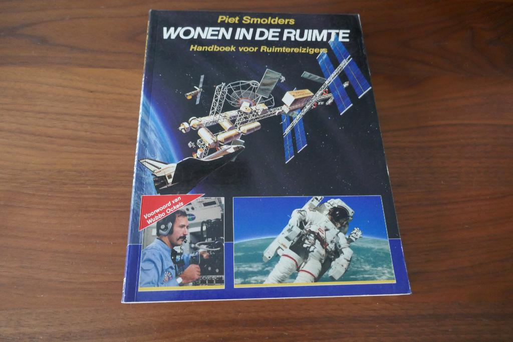Wonen in de ruimte door Piet Smolders, Boeken, Ophalen of Verzenden, Zo goed als nieuw, Piet Smolders