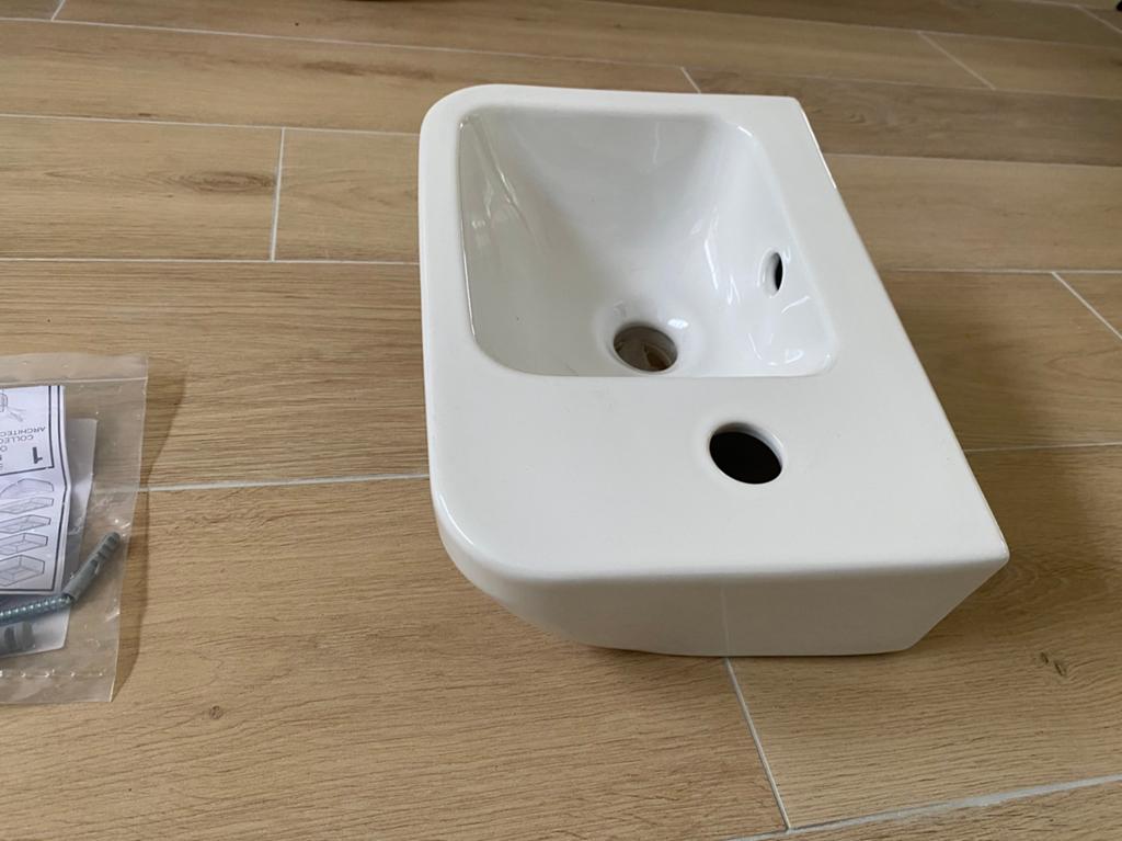 Wasbak voor wc villeroy & Boch, Minder dan 50 cm, Nieuw, Ophalen of Verzenden, Minder dan 25 cm