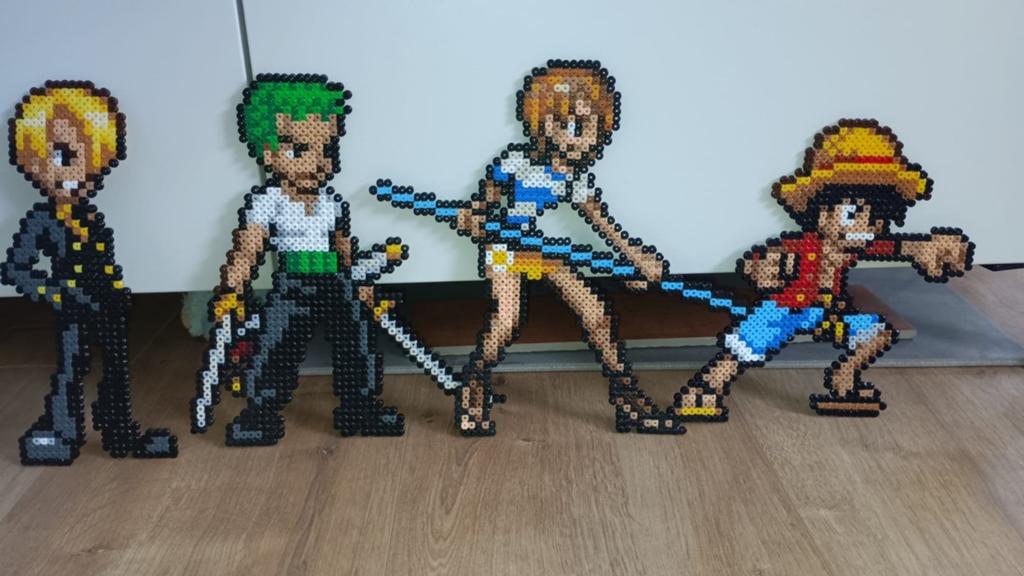 One Piece pixel figuren, Verzamelen, Ophalen, Zo goed als nieuw
